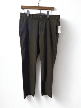 Old Navy Men’s Olive Chino Trousers